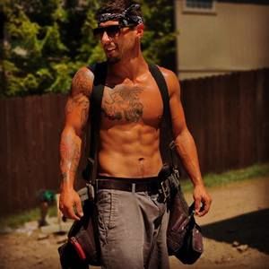 Meet your Posher, Devin